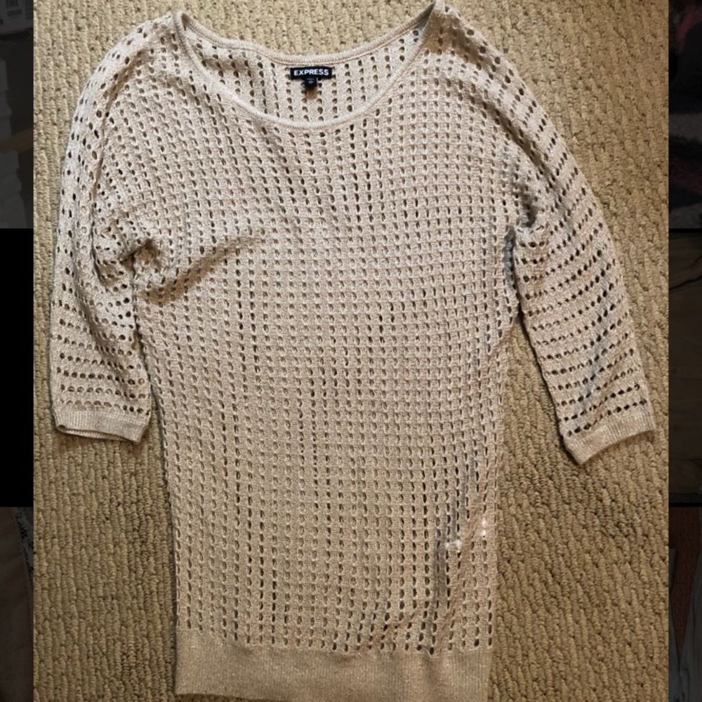 Light weight gold/cream sweater